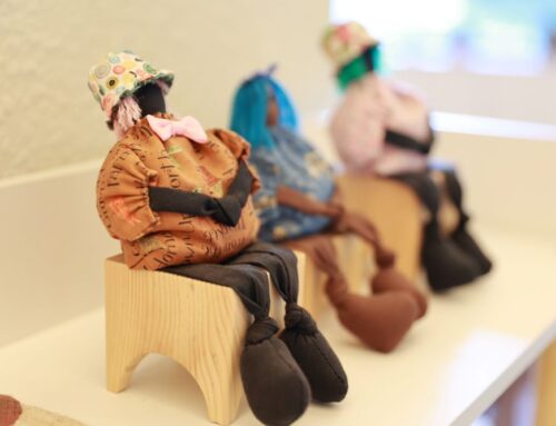 소리를 높여 운지라(삿 2:4)